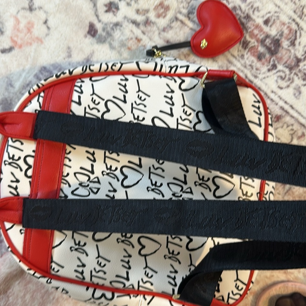Betsey Johnson Heart Backpack♥️ EUC - Picture 6 of 6